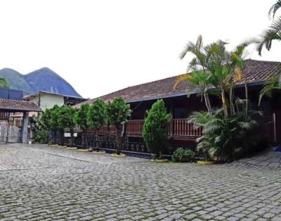 Hotel Montanus