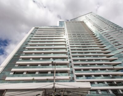 7th Avenue Live & Oxford