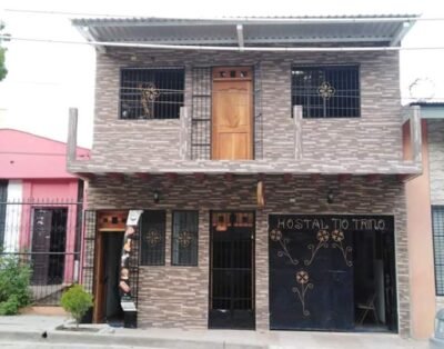 Hostal y Cafetin Tio Trino