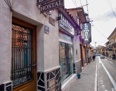 Hostal Los Faroles