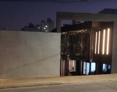 Gustin Drive in Motel