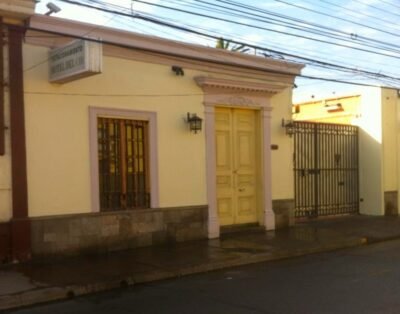 Entrada Estacionamiento Hotel del Cid La Serena
