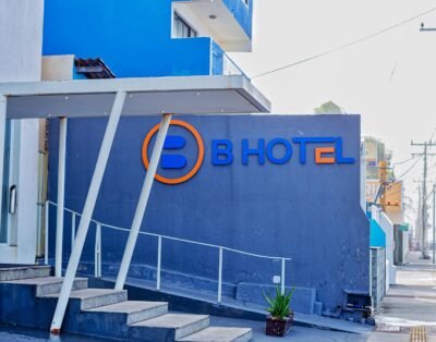 B Hotel