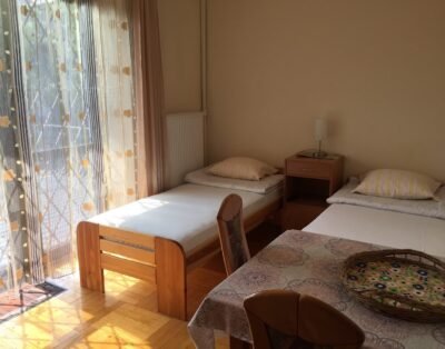 Hostel KARLA Warszawa Noclegi Pokoje gościnne Pokoje do wynajęcia