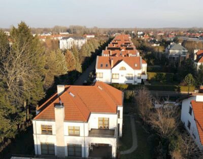 Apartment has sauna, jacuzzi, billiards, cinema