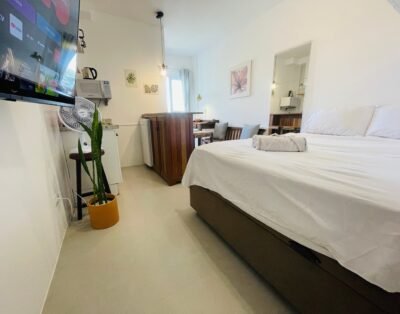 Vivid Stay Mercês- Hospedagem Airbnb