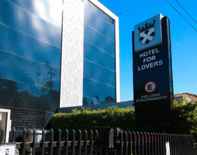 Hotel For Lovers
