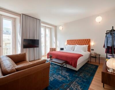 CAIS Urban Lodge