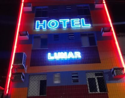 Hotel Lunar