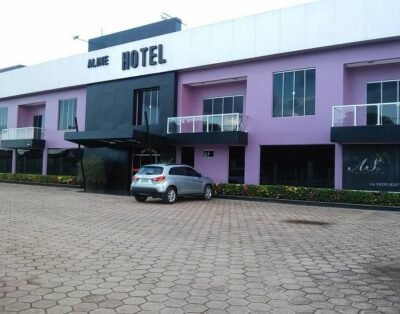 Aline Hotel