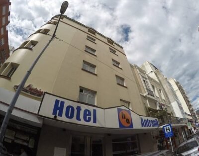 Hotel Antranik